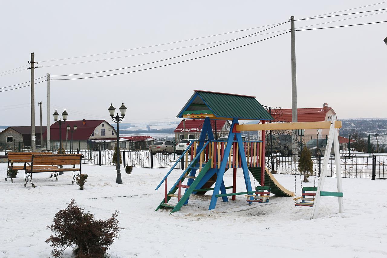 Vitapark Sonyachnyy Provans Satanov Exterior foto